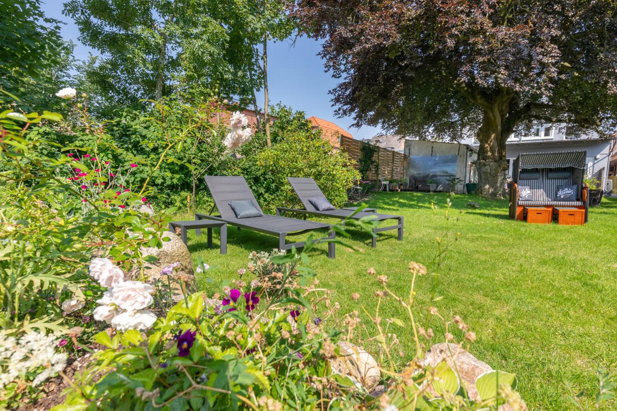 Buchenheinrich Berthas Groeoen Stuuv Apartment Garding Bagian luar foto